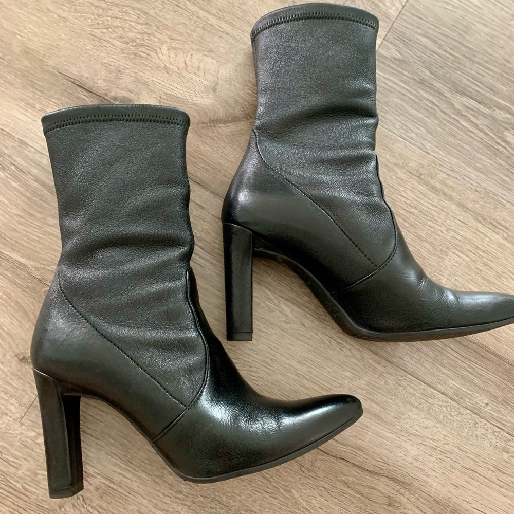 Stuart Weitzman Leather Sock Booties size 6
